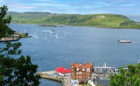 View of the water at Oban with boats 